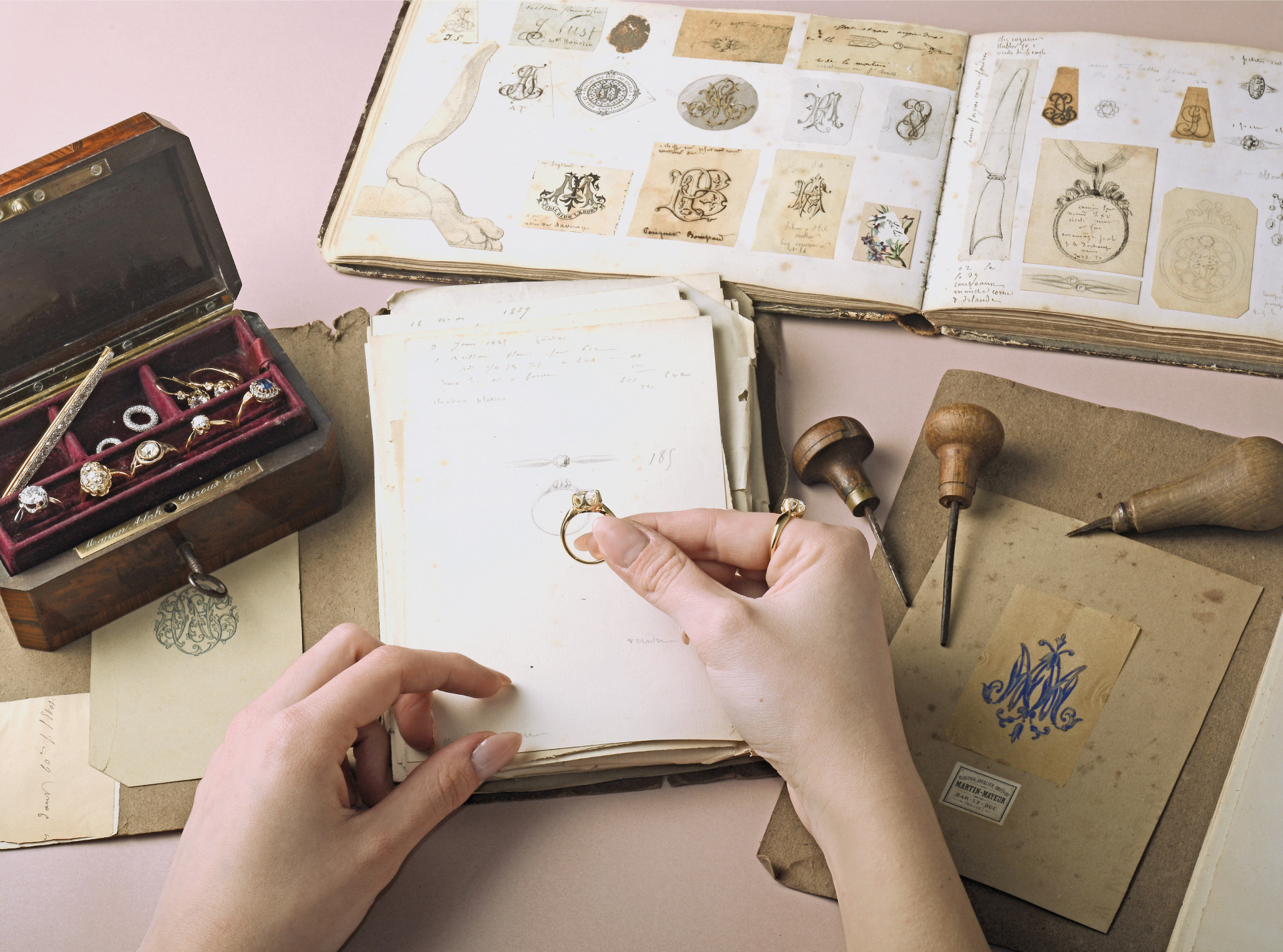 Album di monogrammi e disegni originali · Martin-Mayeur